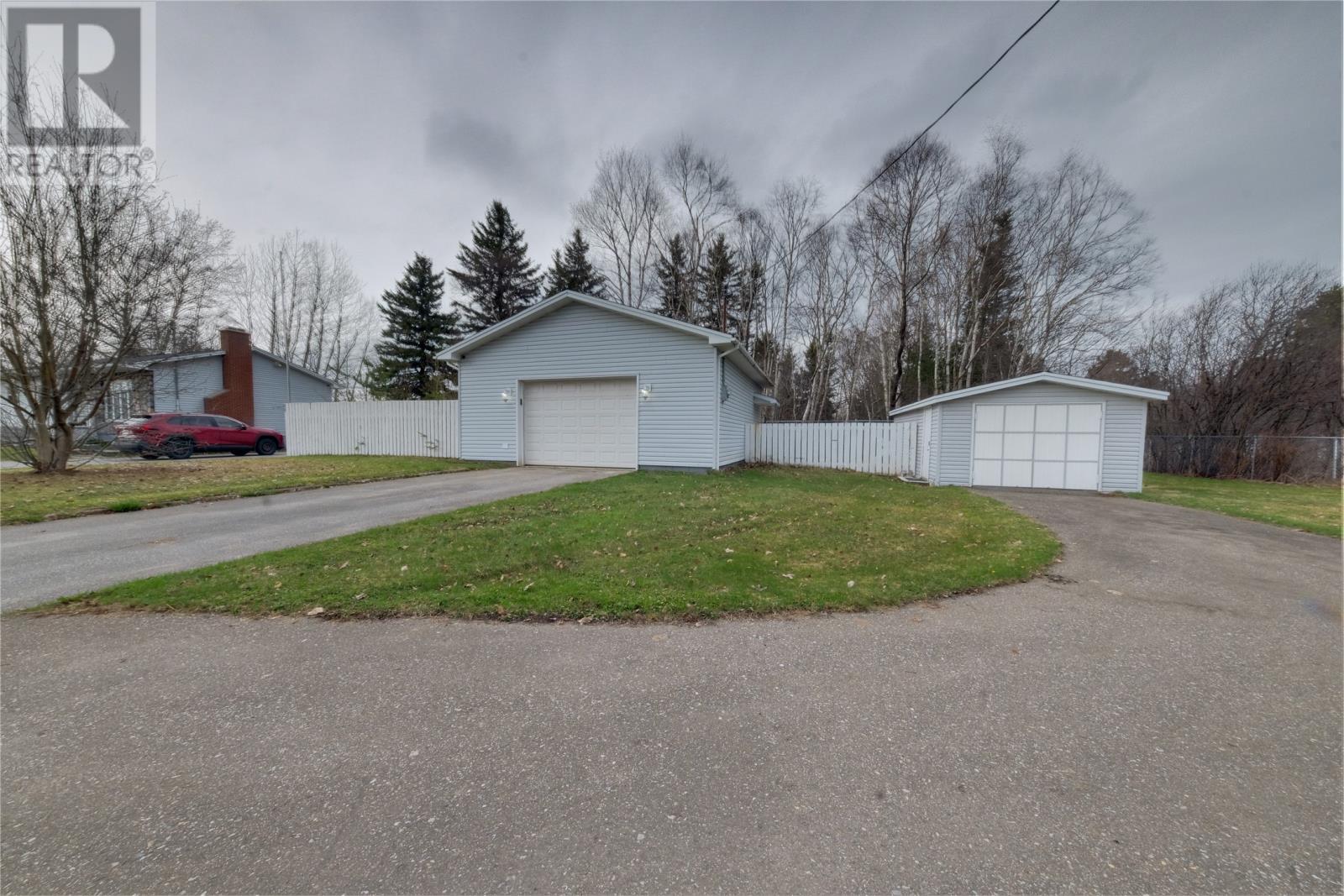 91 Midland Row, Pasadena, NL - Outdoor