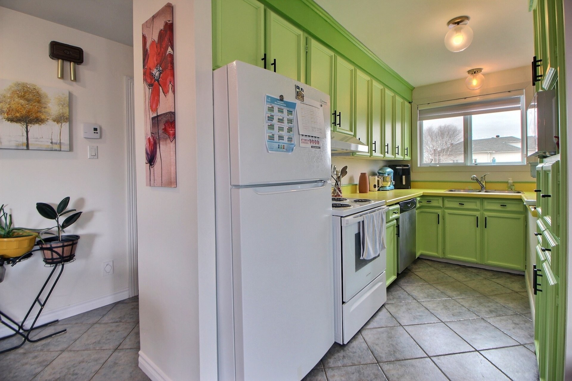 Cuisine - 341 Rue Taschereau, Amos, QC - Indoor Photo Showing Kitchen With Double Sink