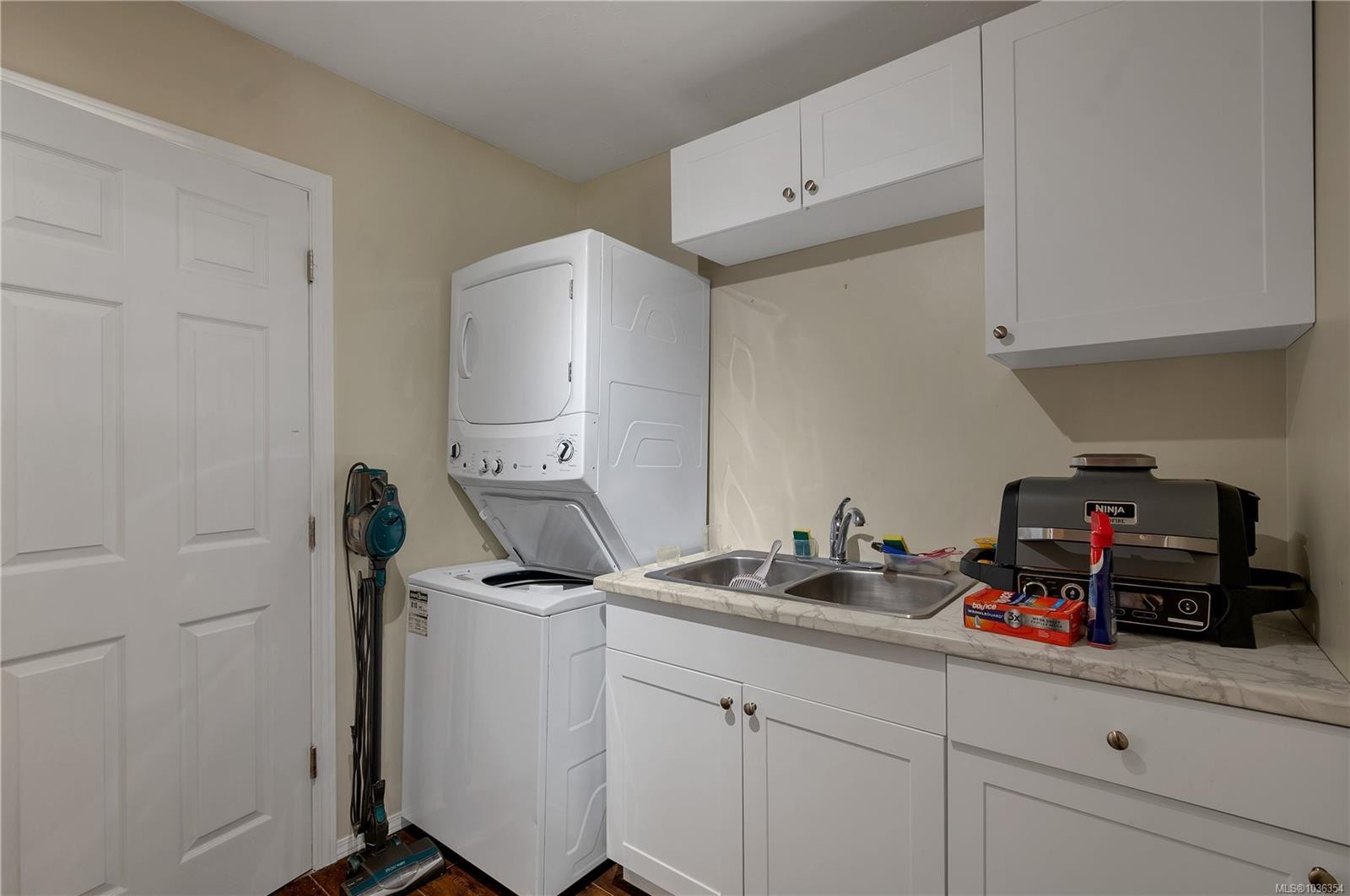 823 Kalmar Rd, Campbell River, BC