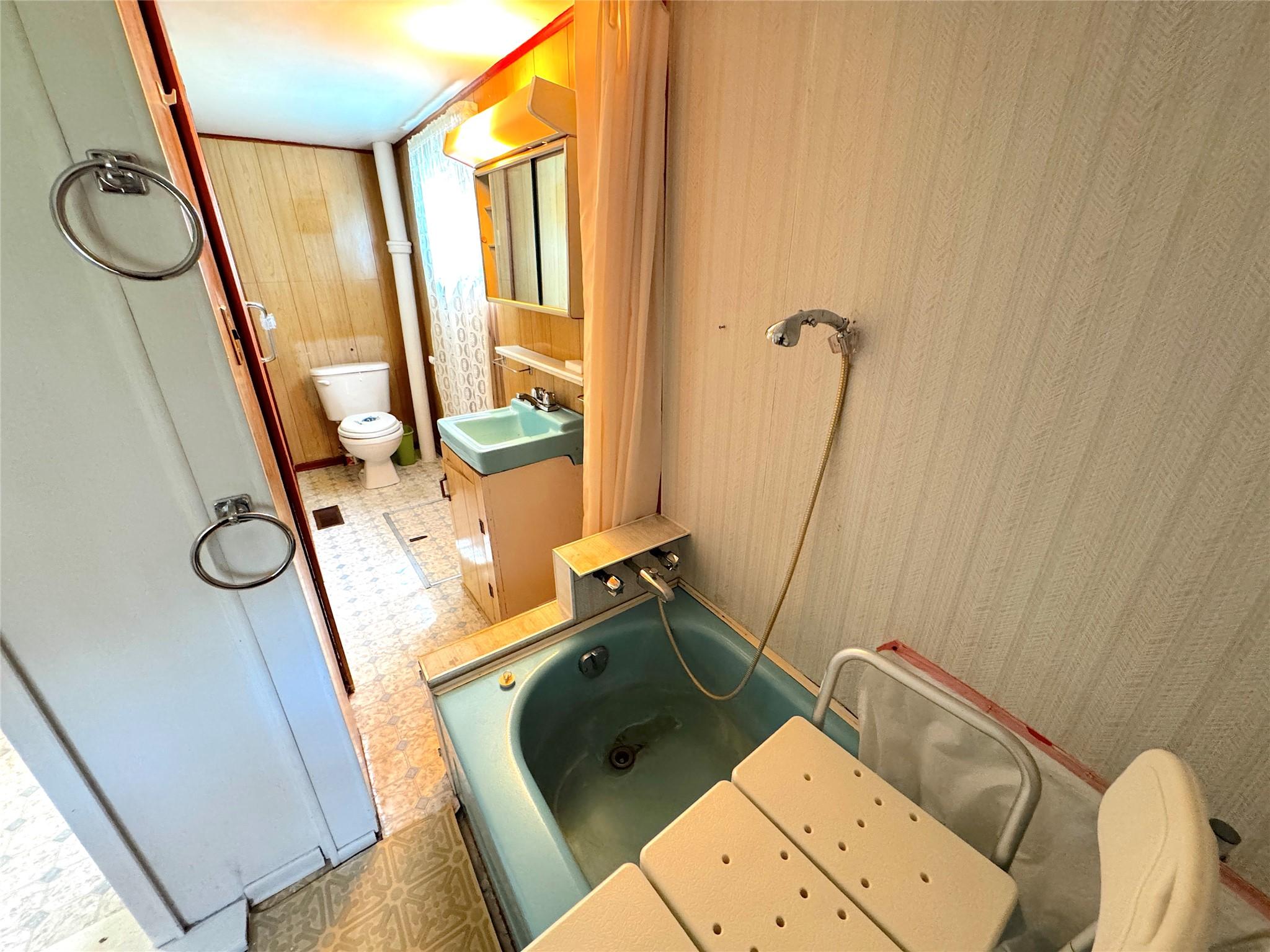 621 9Th Avenue, Fernie, BC - Indoor