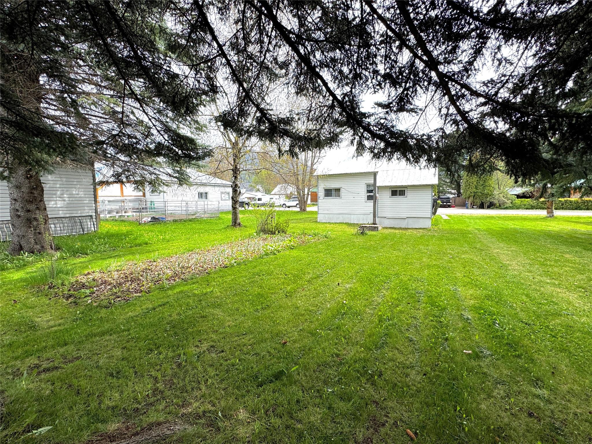 621 9Th Avenue, Fernie, BC - Outdoor