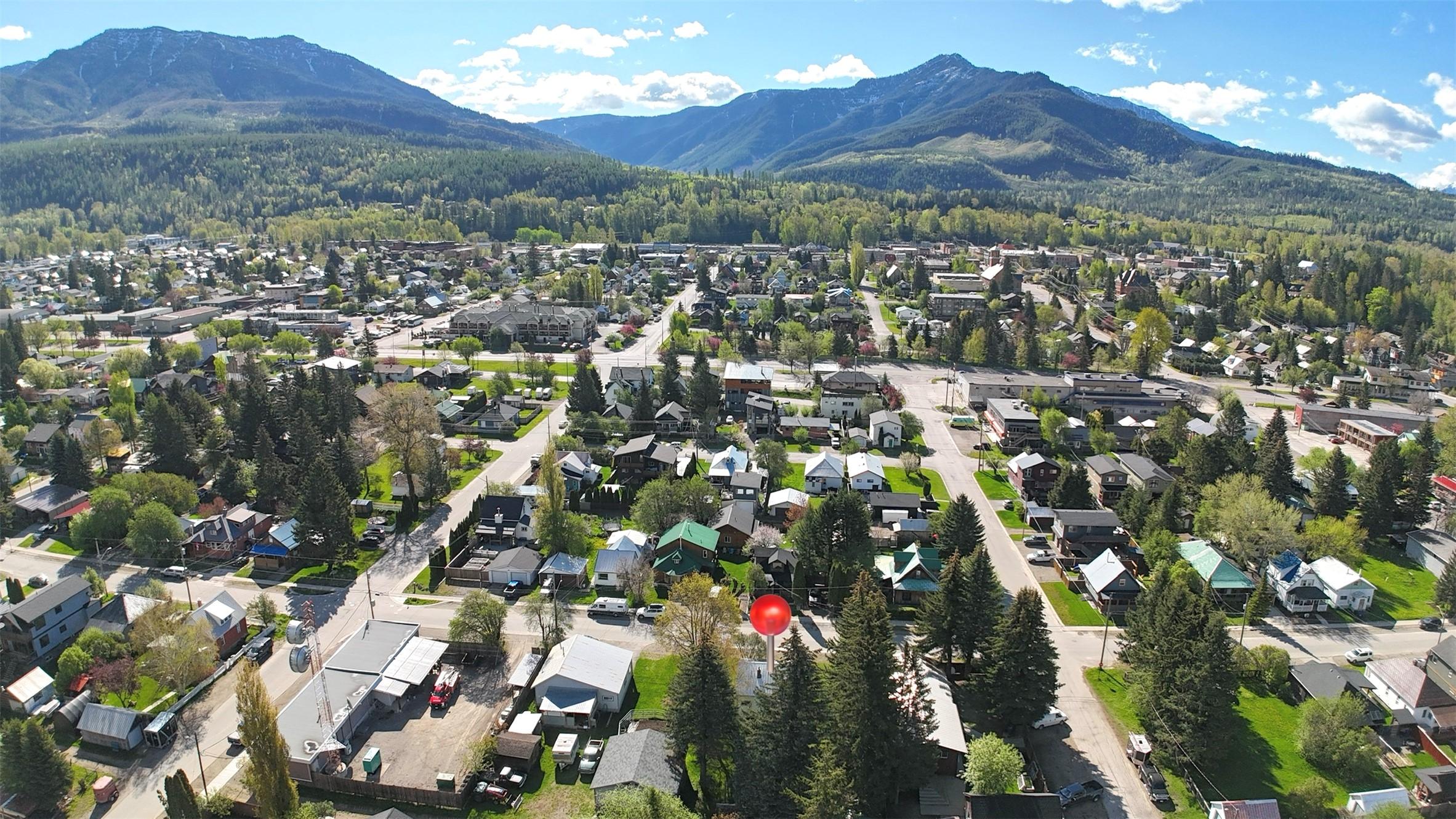 621 9Th Avenue, Fernie, BC - Outdoor With View
