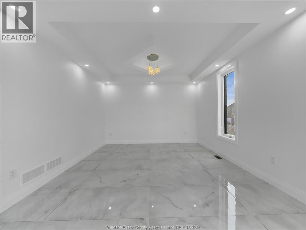 3672 Sutton Avenue, Windsor, ON - Indoor