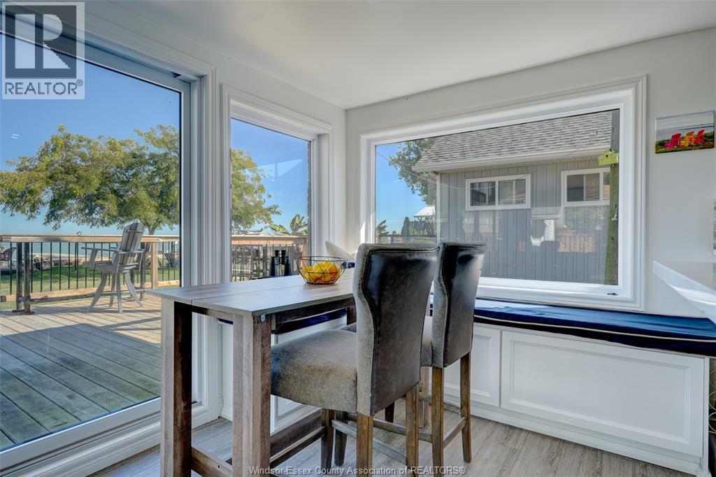 591 Ross Beach, Lakeshore, ON - Indoor Photo Showing Dining Room