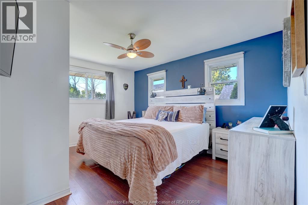 591 Ross Beach, Lakeshore, ON - Indoor Photo Showing Bedroom