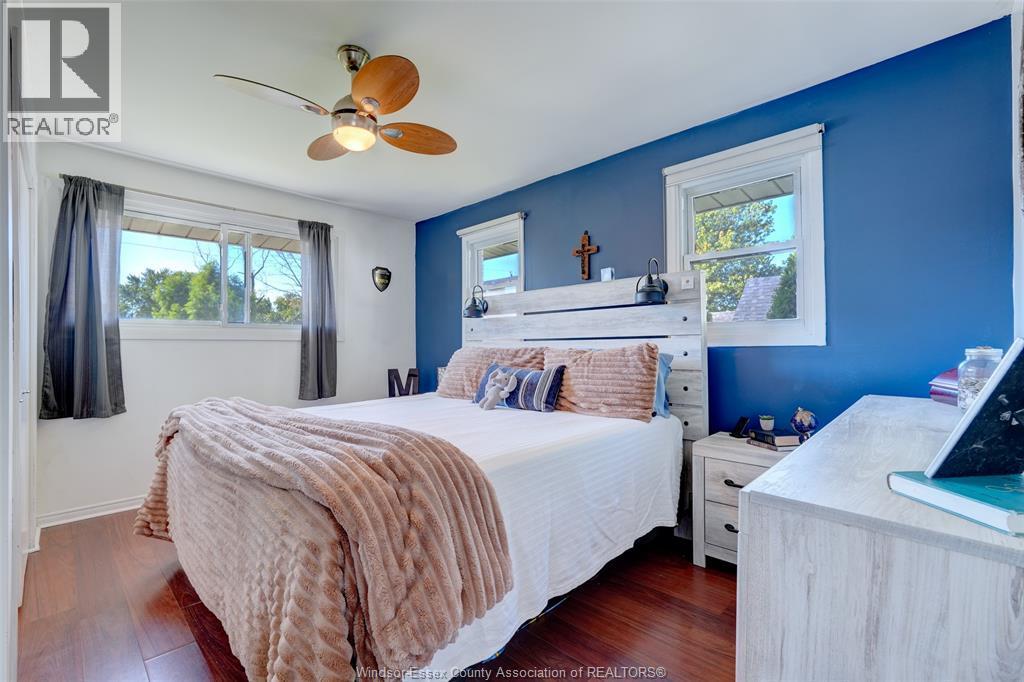 591 Ross Beach, Lakeshore, ON - Indoor Photo Showing Bedroom