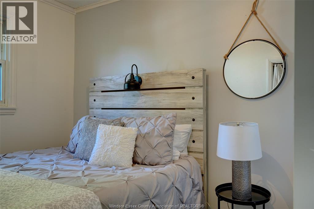 591 Ross Beach, Lakeshore, ON - Indoor Photo Showing Bedroom