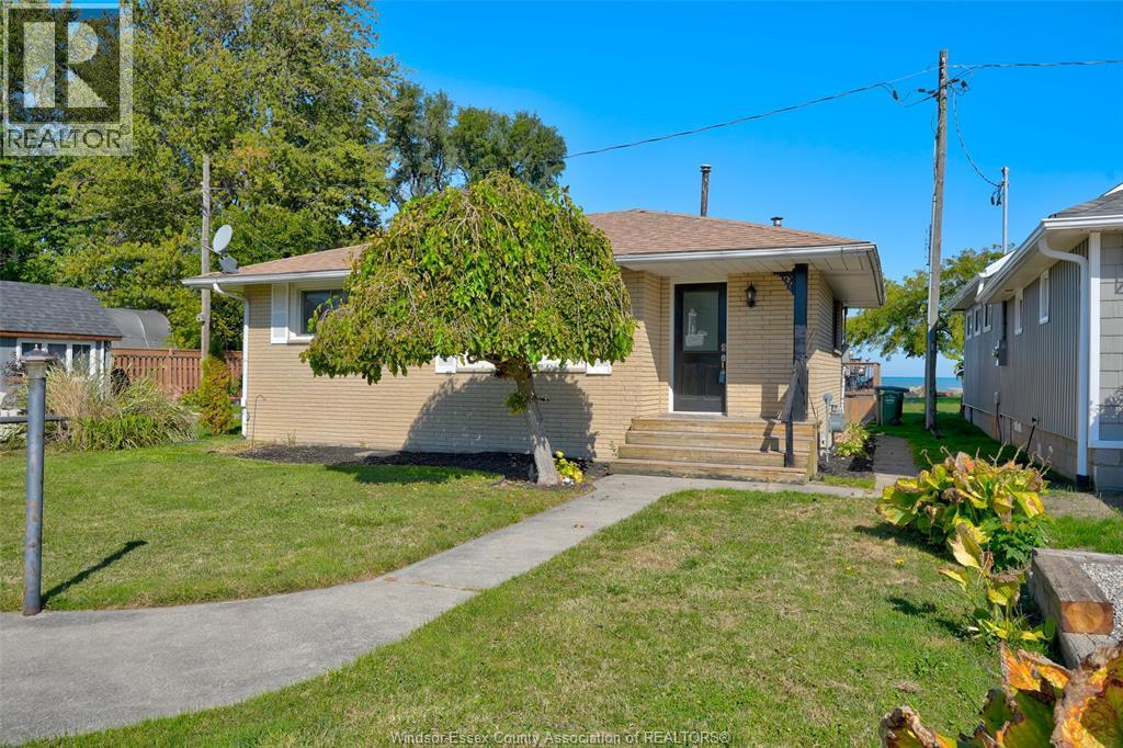 591 Ross Beach, Lakeshore, ON - Outdoor
