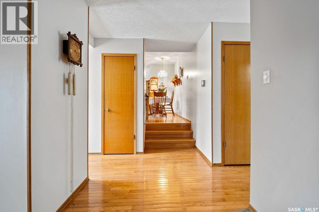 287 Hodgins Crescent N, Regina, SK - Indoor Photo Showing Other Room