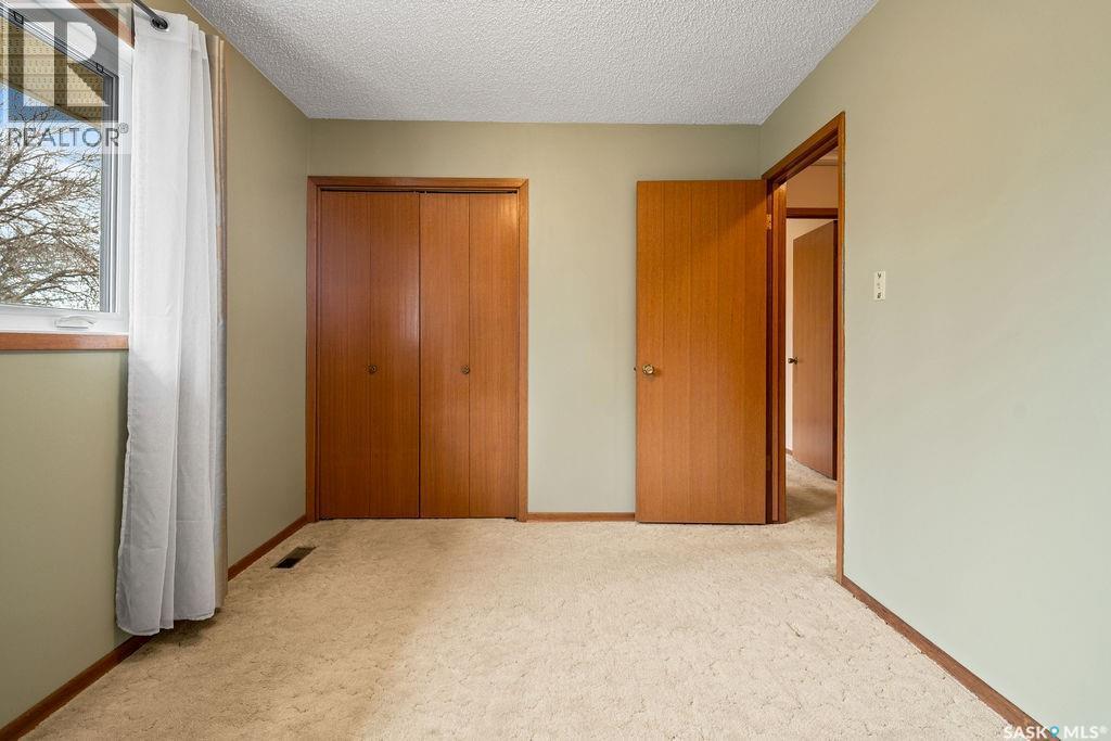 287 Hodgins Crescent N, Regina, SK - Indoor Photo Showing Other Room