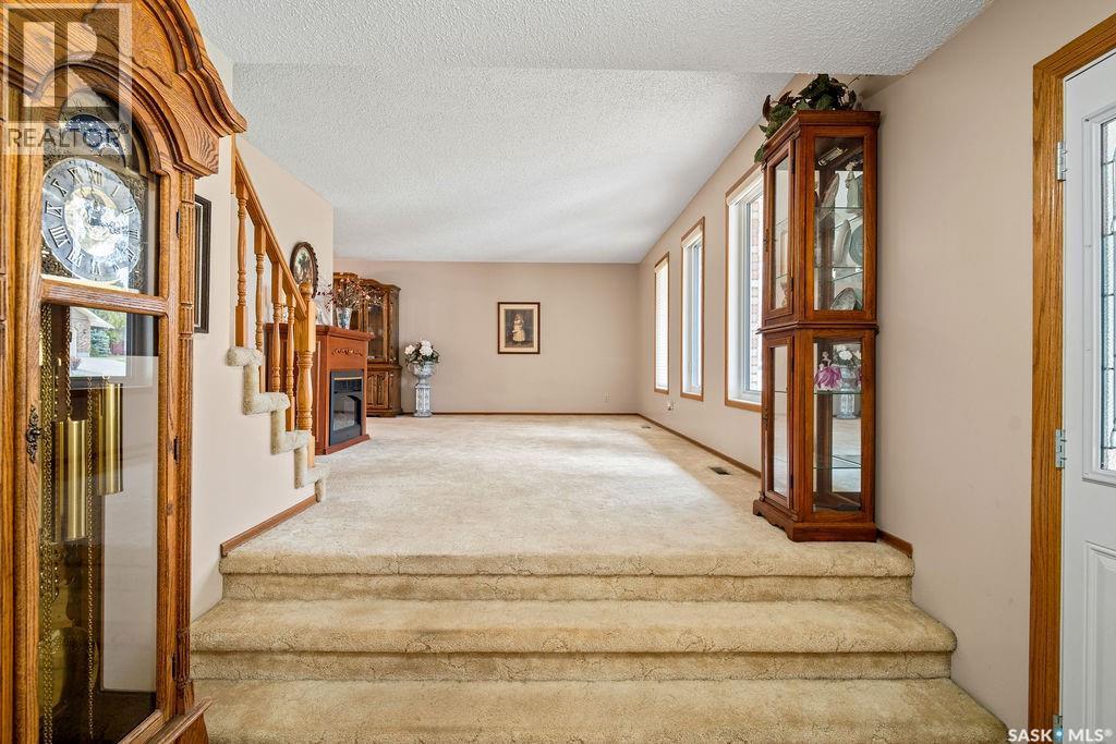 287 Hodgins Crescent N, Regina, SK - Indoor Photo Showing Other Room