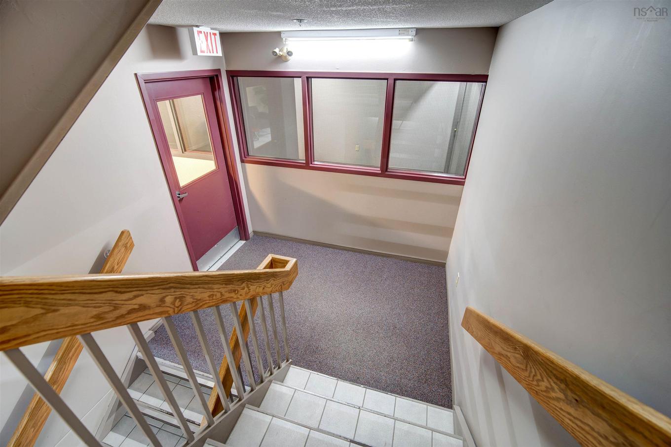 306 83 Kearney Lake Road, Halifax, NS