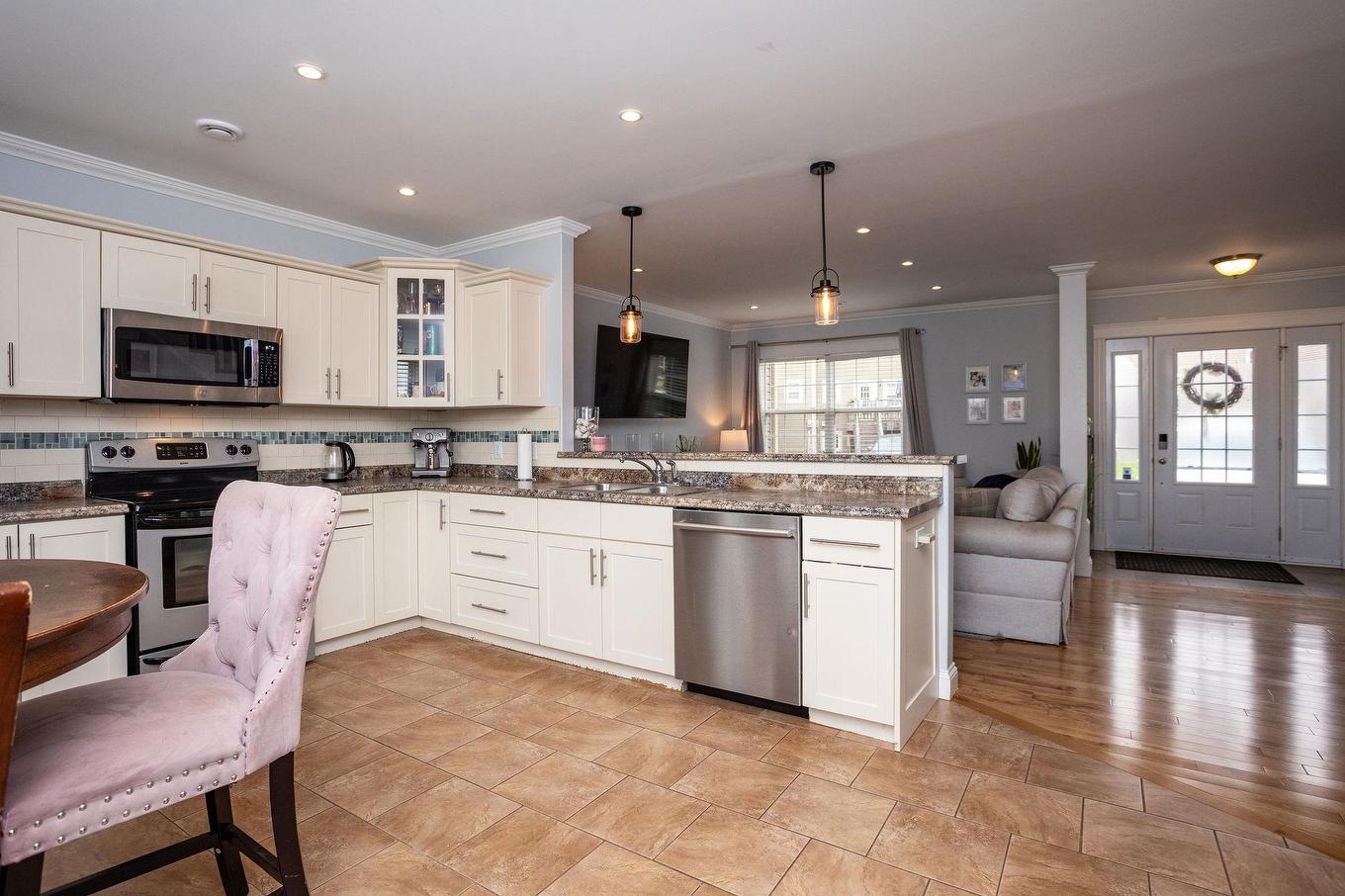 17 Cameron Heights, Stratford, PE