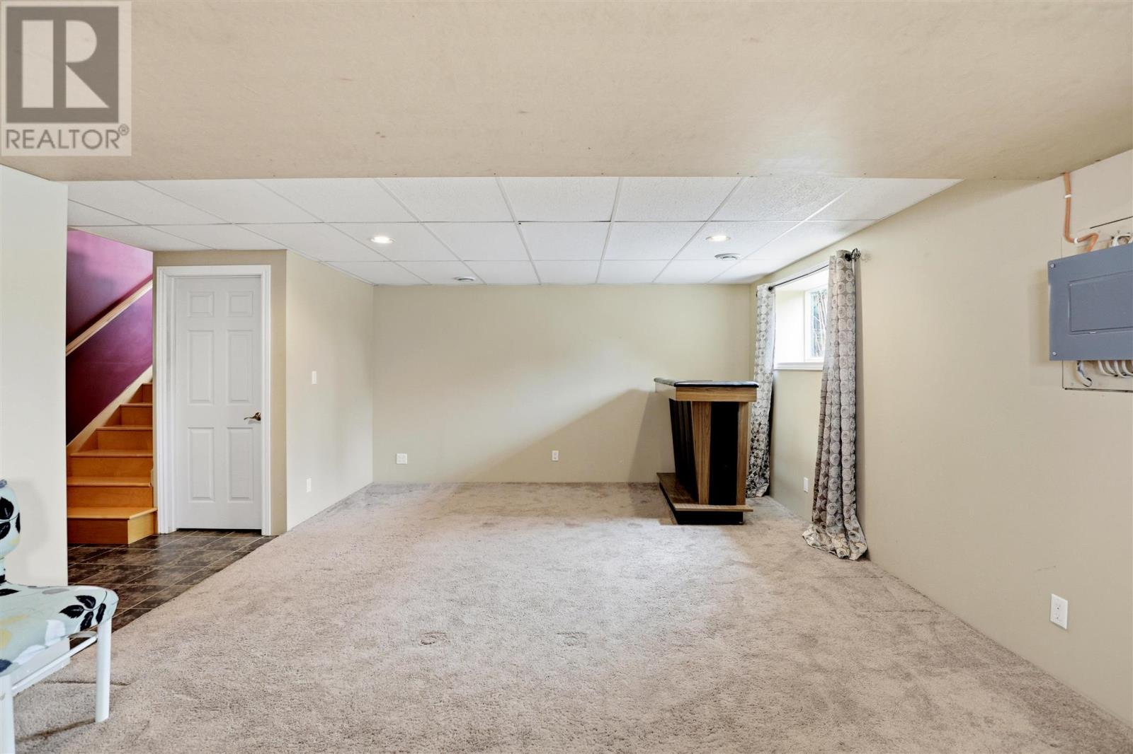 82 Frontenac St, Sault Ste. Marie, ON - Indoor