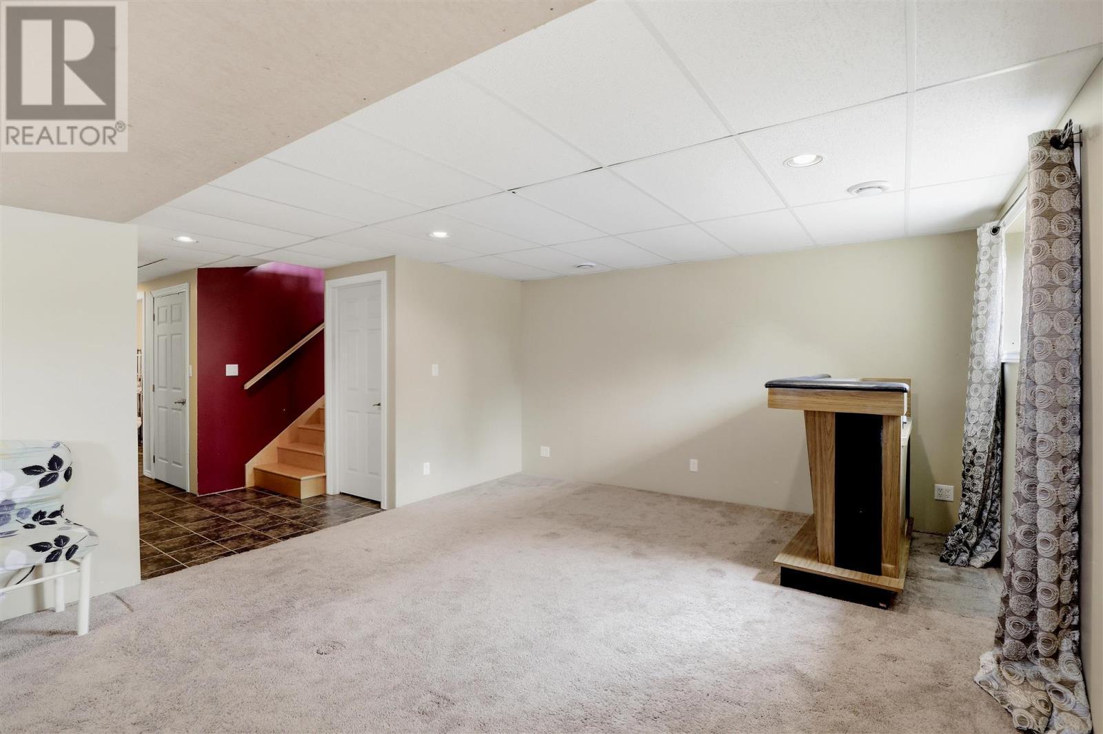 82 Frontenac St, Sault Ste. Marie, ON - Indoor