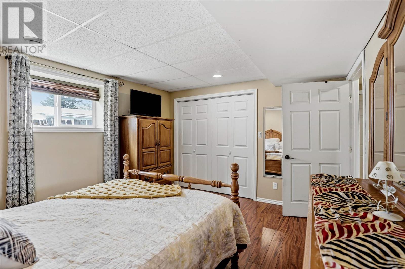 82 Frontenac St, Sault Ste. Marie, ON - Indoor Photo Showing Bedroom