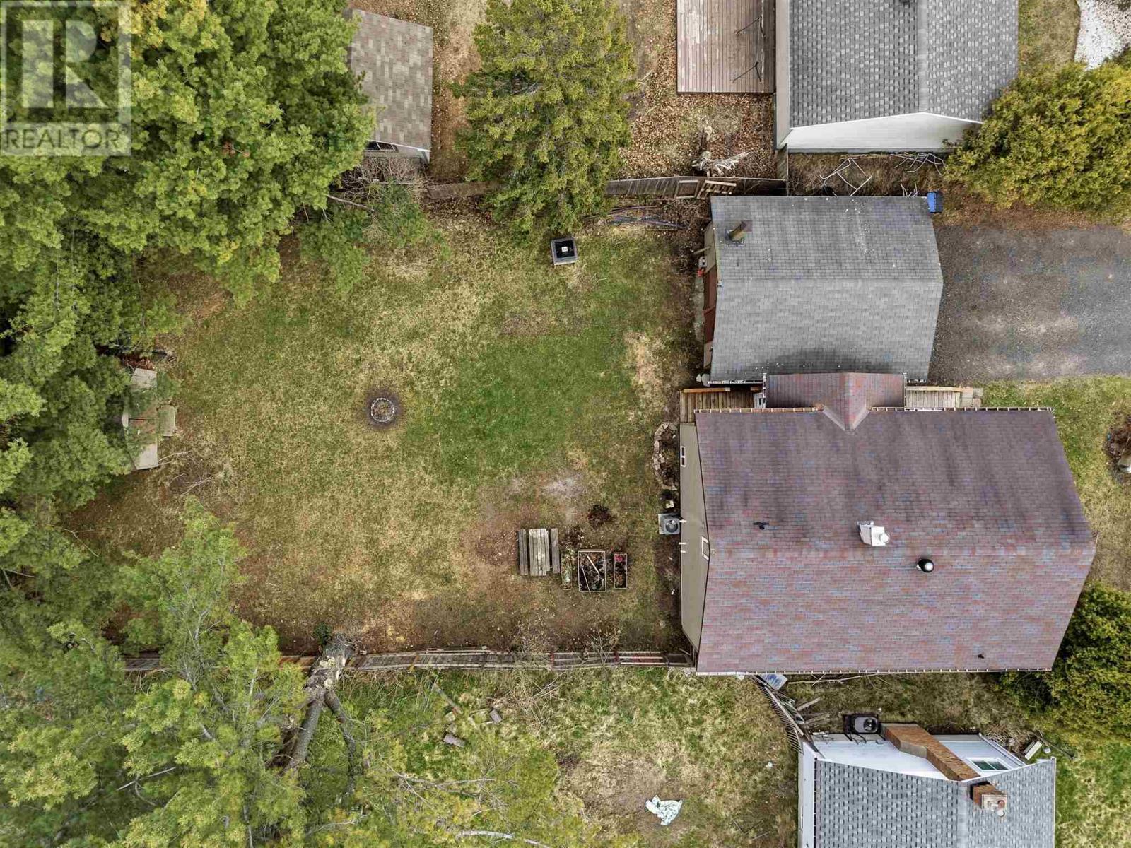 82 Frontenac St, Sault Ste. Marie, ON - Outdoor
