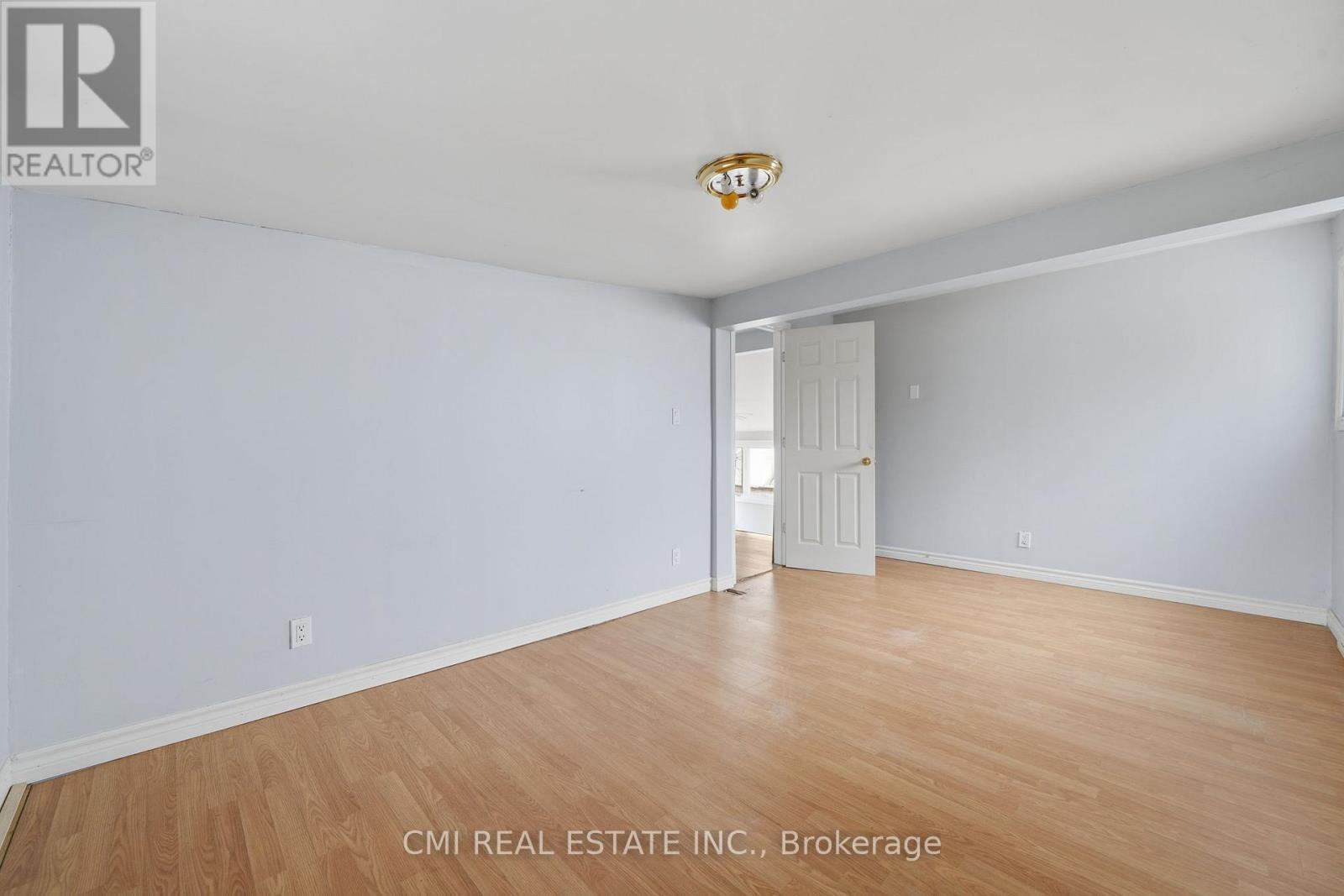 100 Alsops Beach Road, Brock, ON - Indoor Photo Showing Other Room