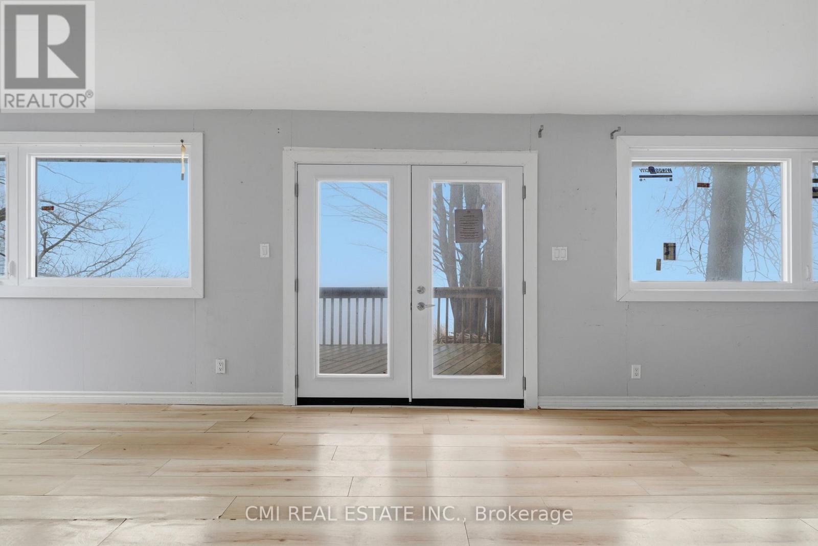 100 Alsops Beach Road, Brock, ON - Indoor Photo Showing Other Room
