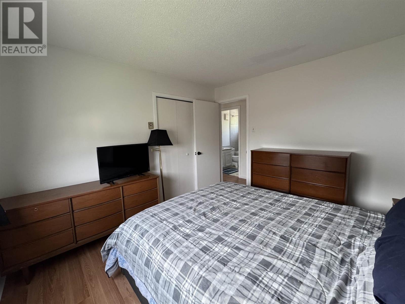 38 Richard St, Chapleau, ON - Indoor Photo Showing Bedroom