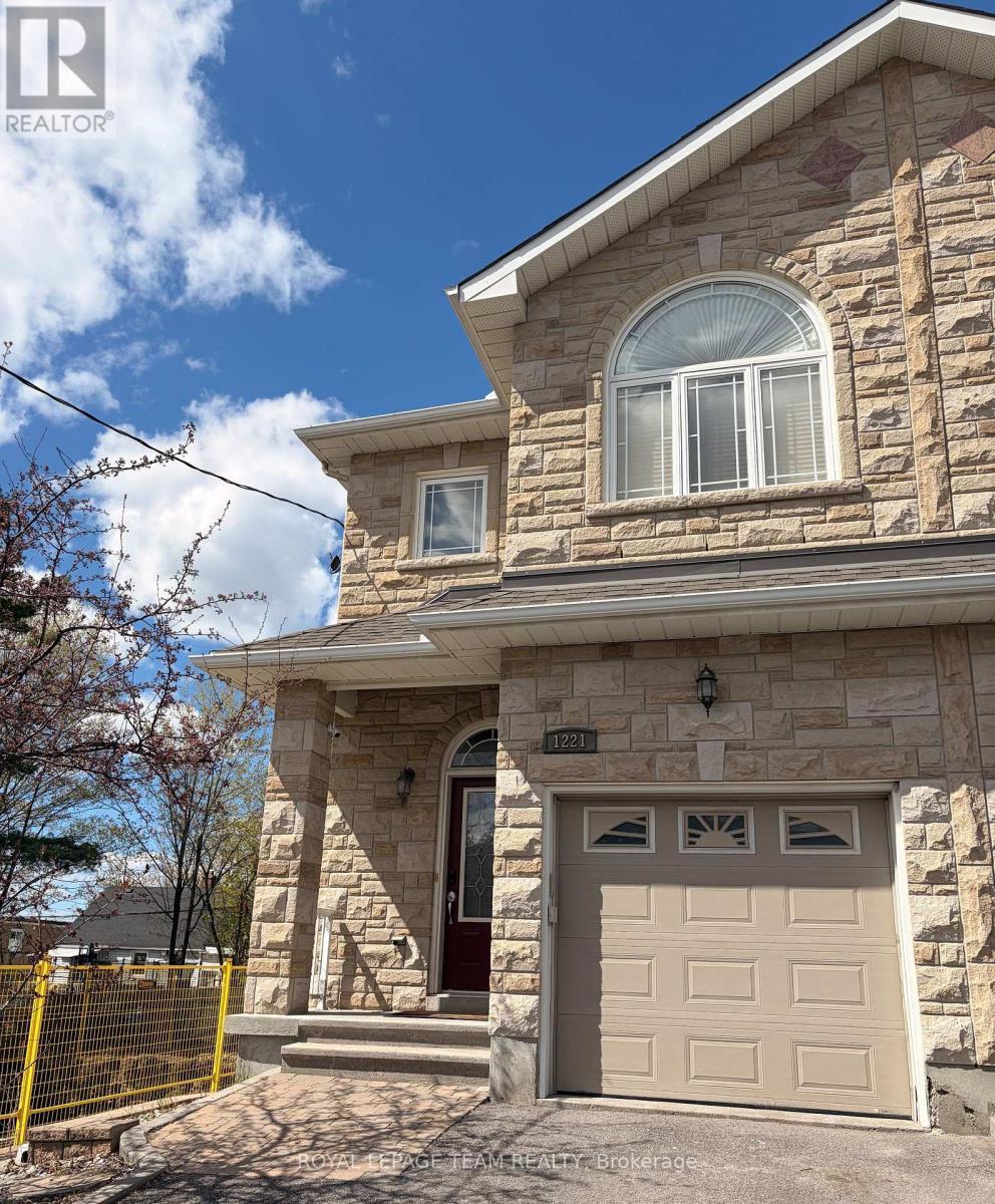 1221 Anoka Street, Ottawa, ON - Outdoor