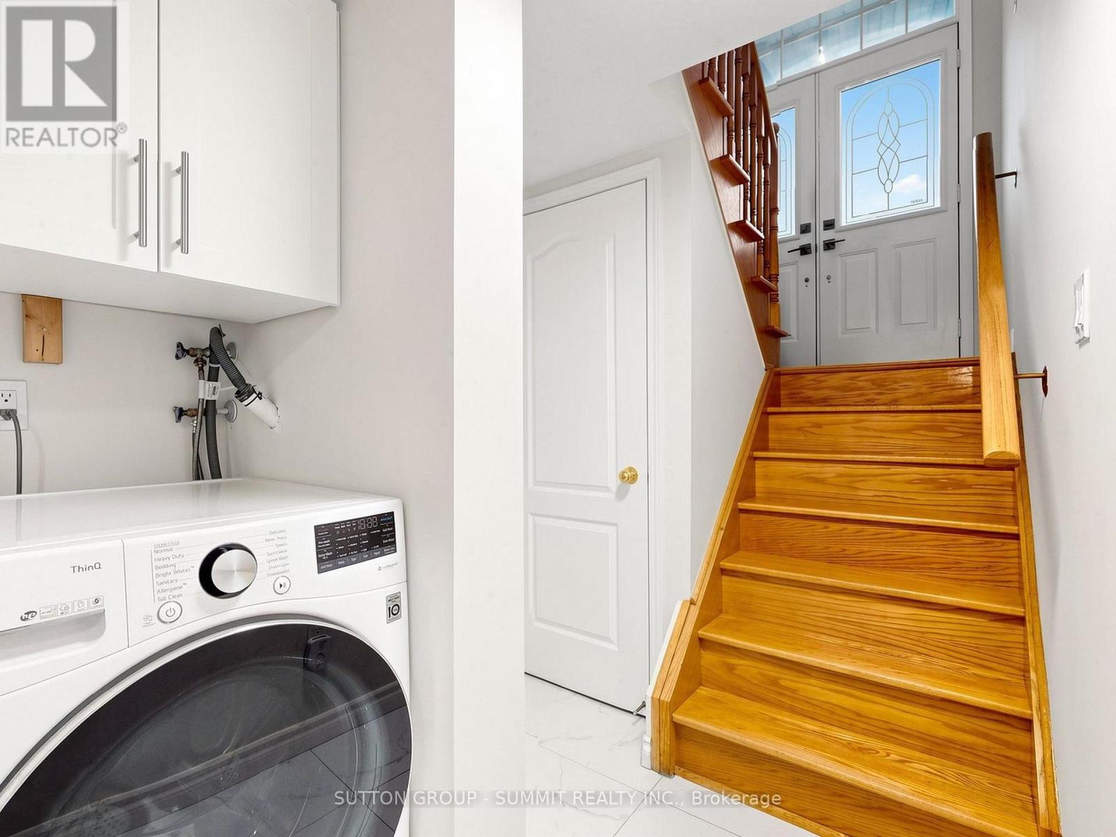 735 Maxman Street, Mississauga, ON - Indoor Photo Showing Laundry Room