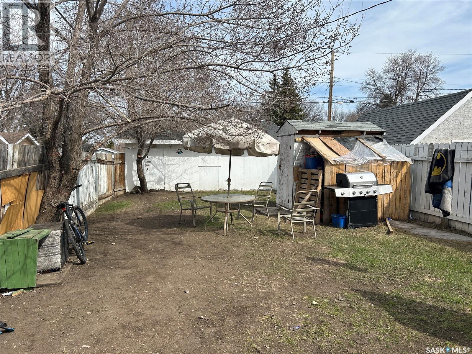 1112 N Avenue S, Saskatoon, SK - Outdoor