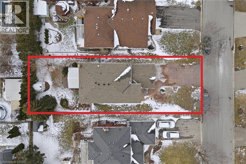 12 Sumner Crescent, Grimsby, ON -