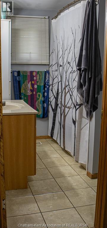 20 St.Clair Street, Tilbury, ON - Indoor