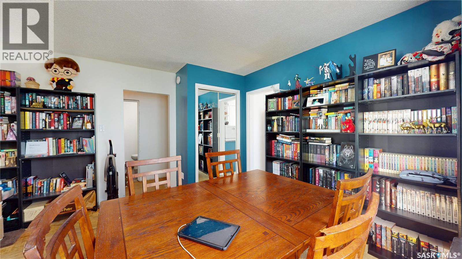1337 Mctavish Street, Regina, SK - Indoor Photo Showing Office