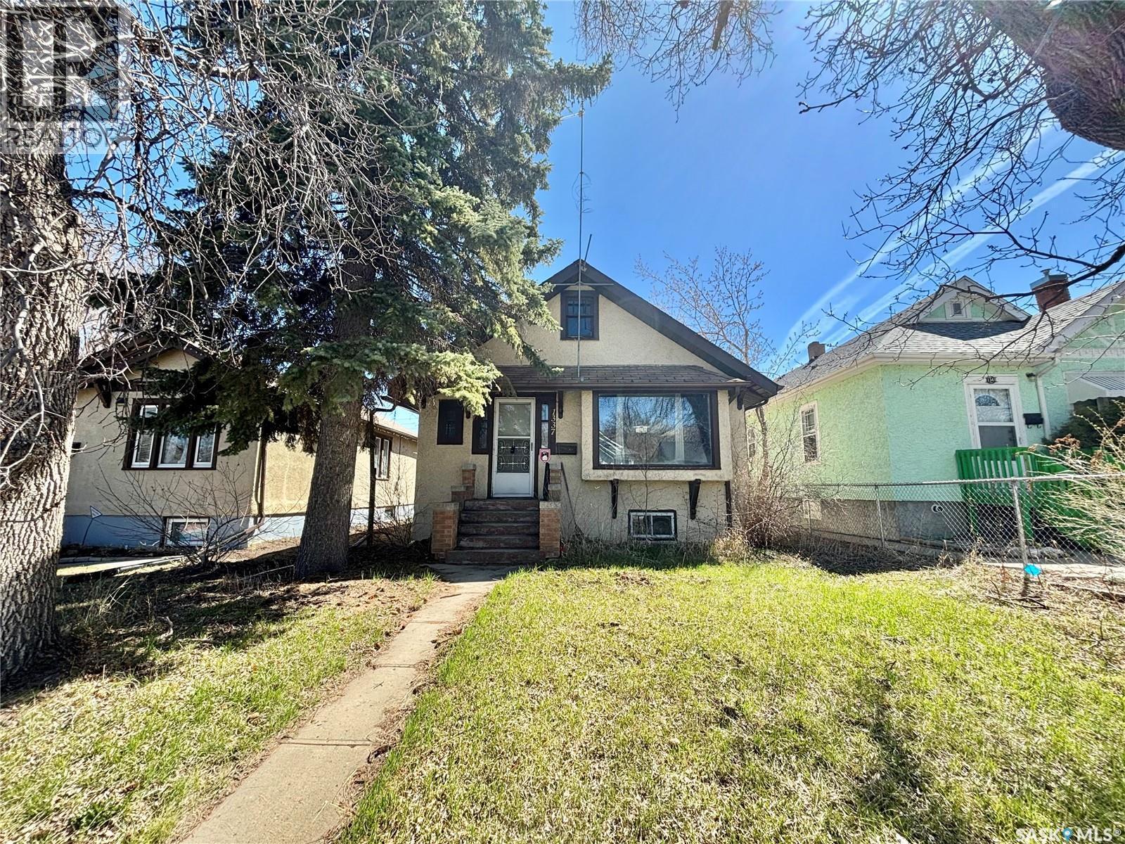 1337 Mctavish Street, Regina, SK - Outdoor