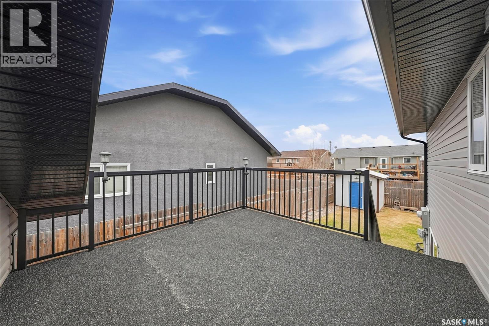 517 Redwood Crescent, Warman, SK - Outdoor With Exterior