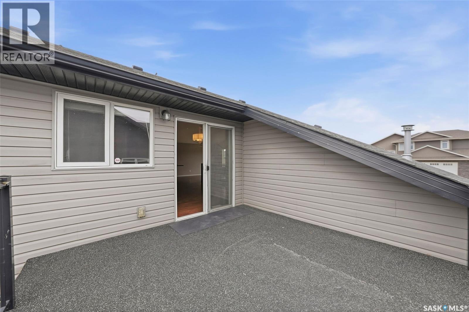 517 Redwood Crescent, Warman, SK - Outdoor With Exterior