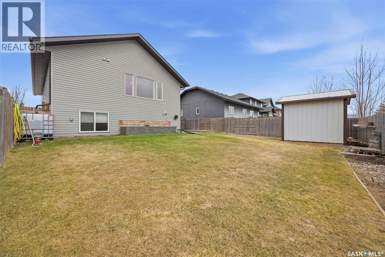 517 Redwood Crescent, Warman, SK - Outdoor With Exterior