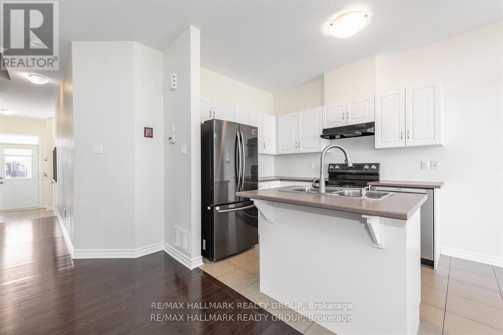 183 Claridge Drive, Ottawa, ON - Indoor Photo Showing Kitchen With Stainless Steel Kitchen With Double Sink