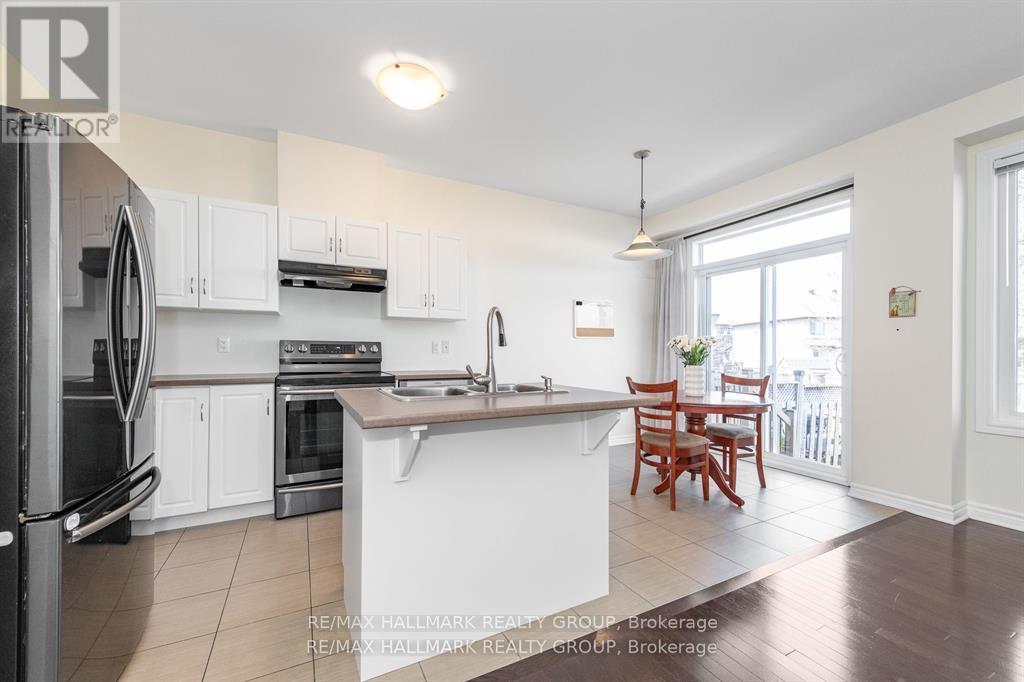 183 Claridge Drive, Ottawa, ON - Indoor Photo Showing Kitchen With Stainless Steel Kitchen With Double Sink