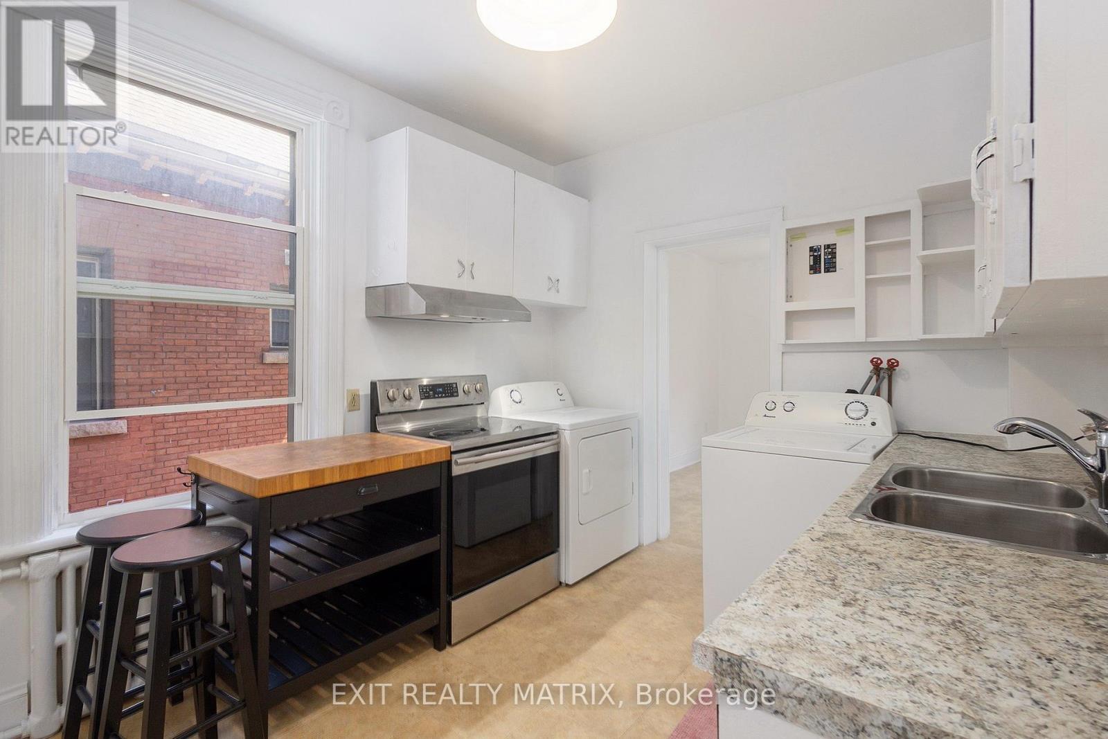 14 Somerset Street W, Ottawa, ON - Indoor