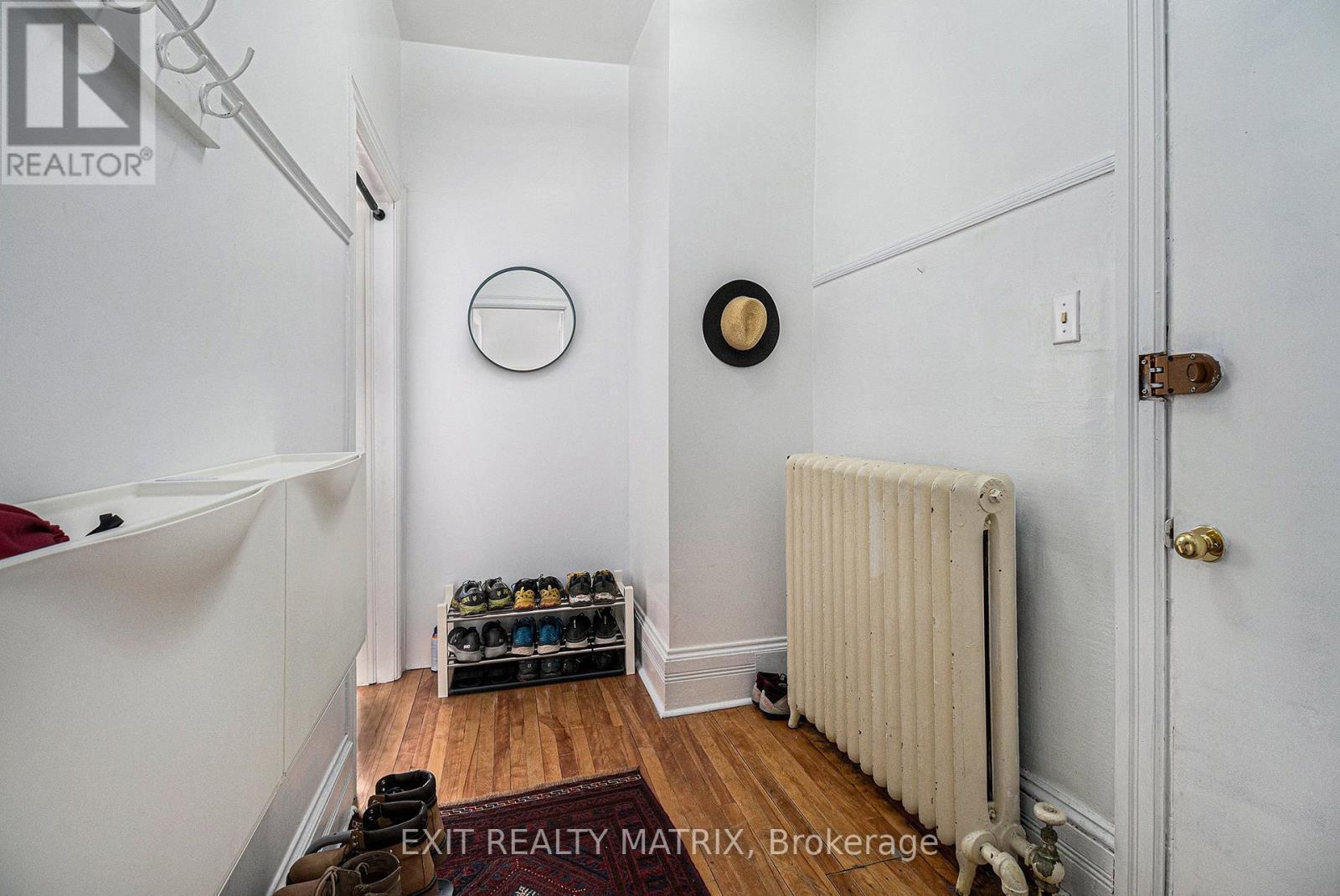 14 Somerset Street W, Ottawa, ON - Indoor Photo Showing Other Room