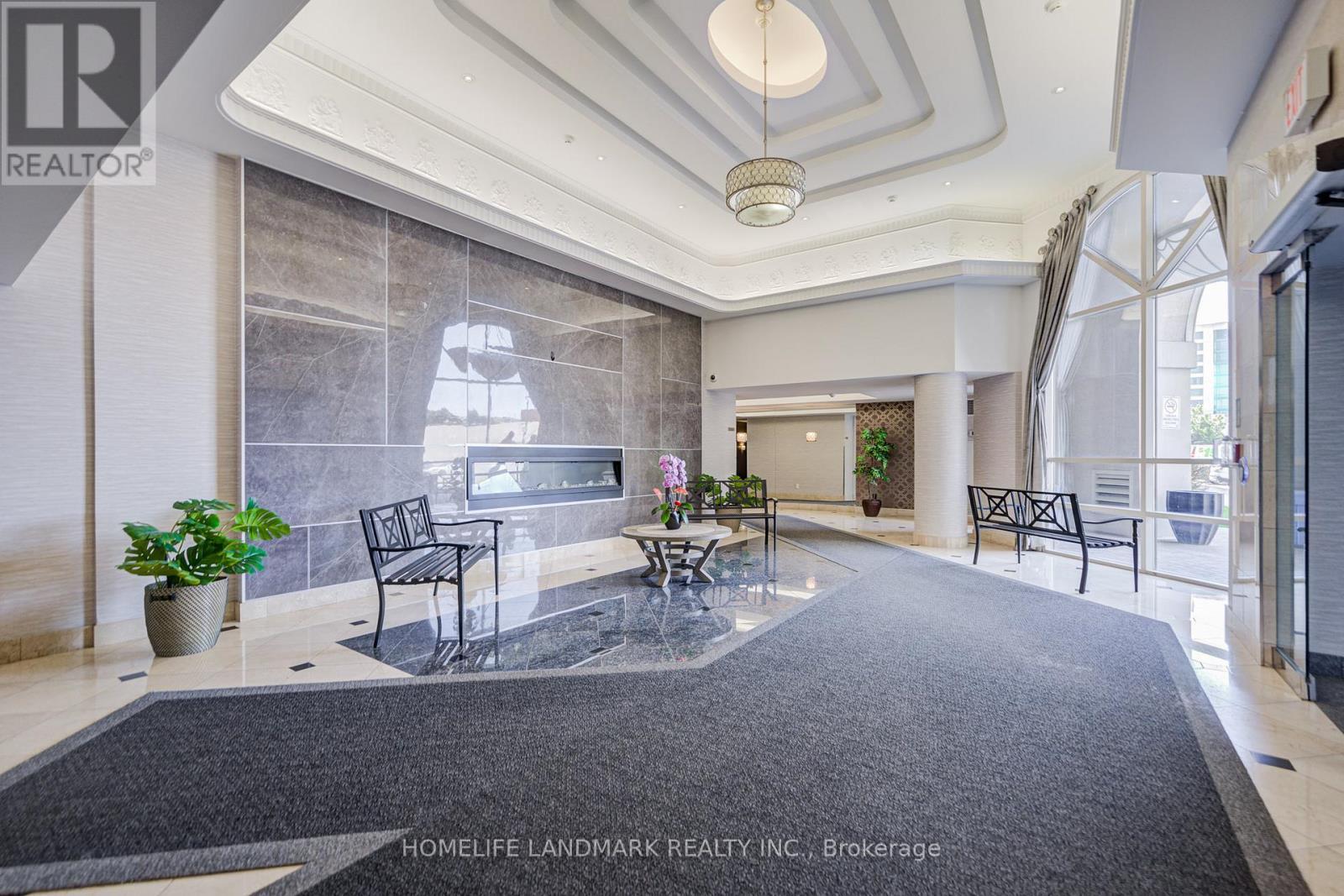 317 - 9017 Leslie Street, Richmond Hill, ON - Indoor Photo Showing Other Room