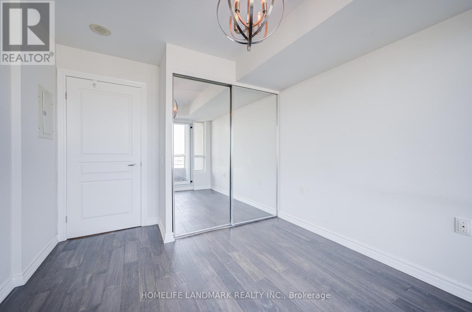 317 - 9017 Leslie Street, Richmond Hill, ON - Indoor Photo Showing Other Room