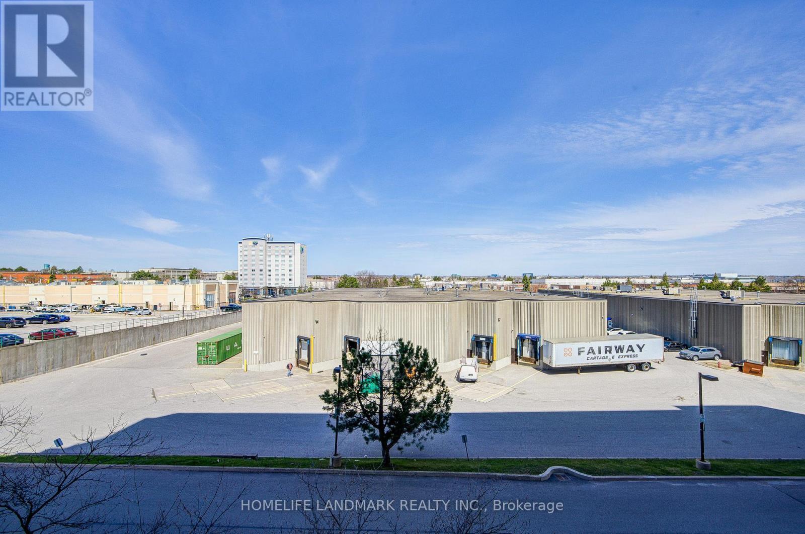 317 - 9017 Leslie Street, Richmond Hill, ON - Outdoor With View