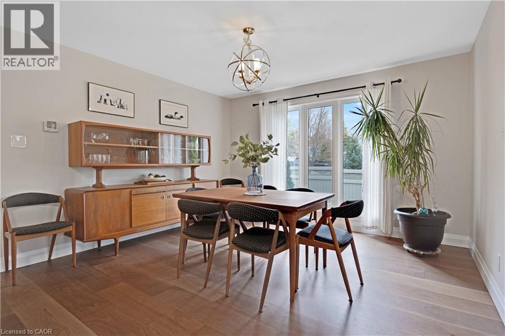 514 Birchleaf Walk, Waterloo, ON - Indoor Photo Showing Dining Room