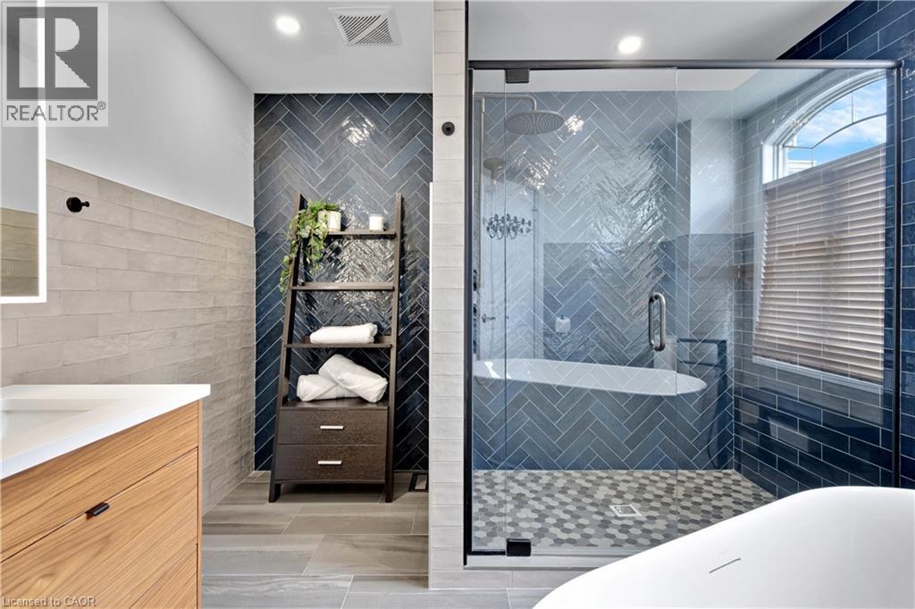 514 Birchleaf Walk, Waterloo, ON - Indoor Photo Showing Bathroom
