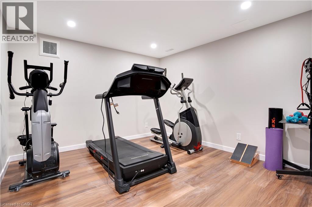 514 Birchleaf Walk, Waterloo, ON - Indoor Photo Showing Gym Room