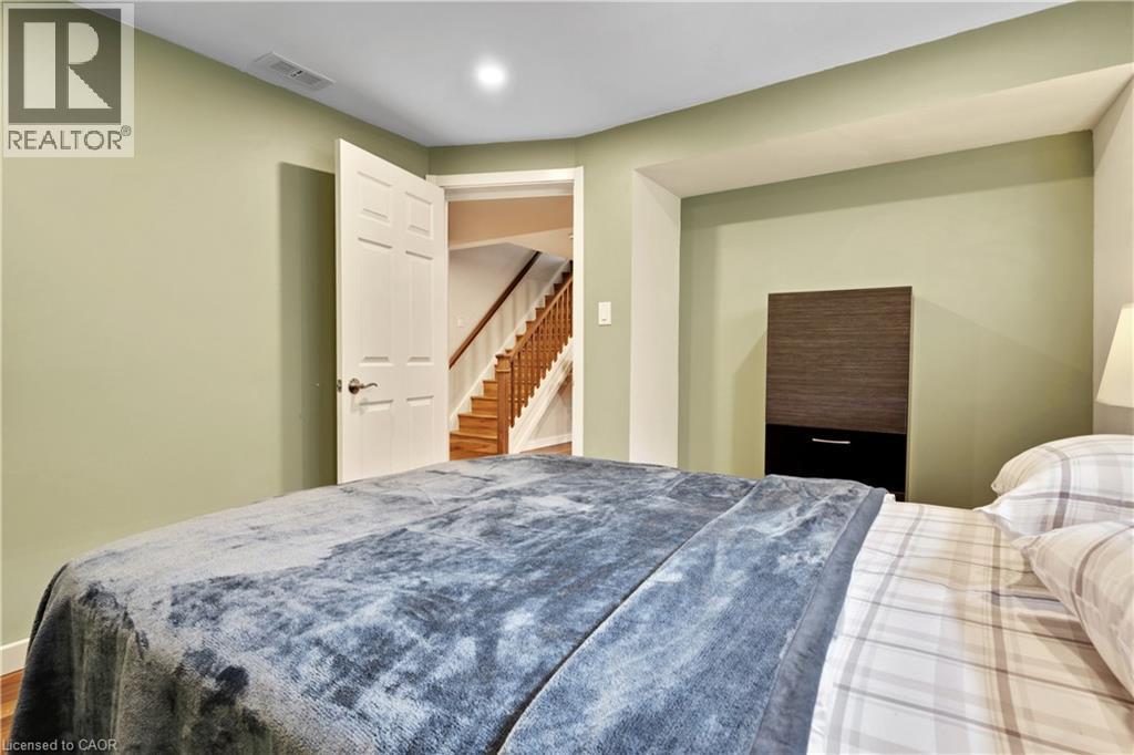 514 Birchleaf Walk, Waterloo, ON - Indoor Photo Showing Bedroom