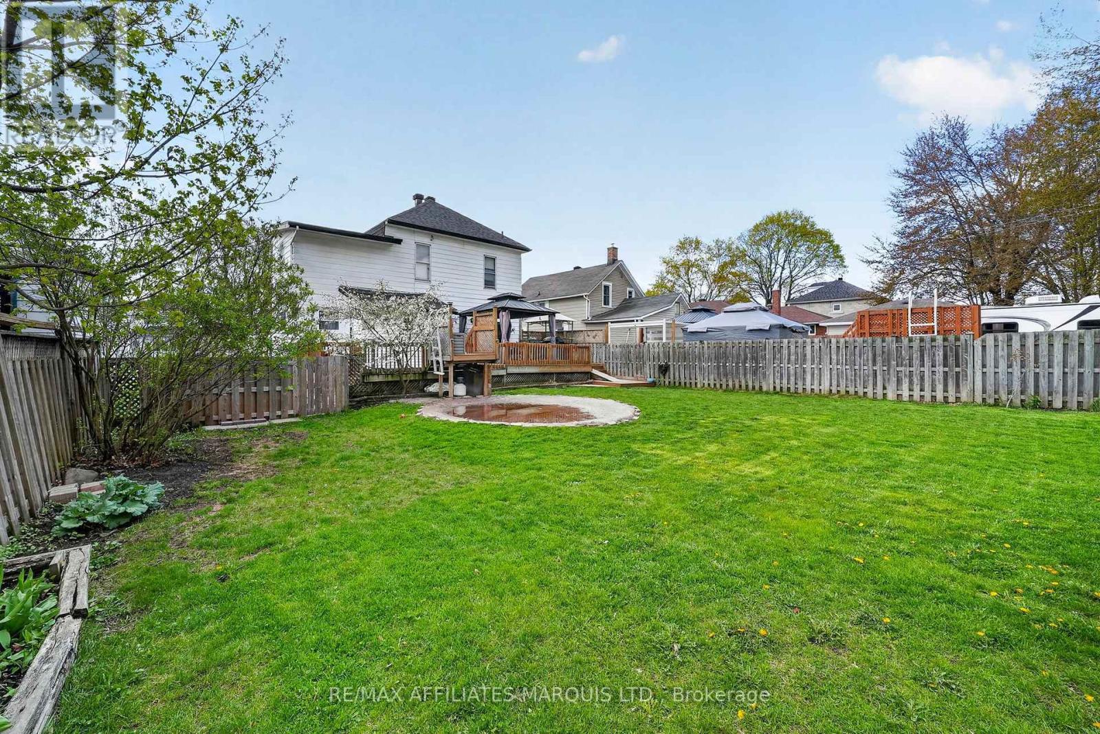 335 Fifth Street E, Cornwall, ON - Outdoor With Deck Patio Veranda With Backyard