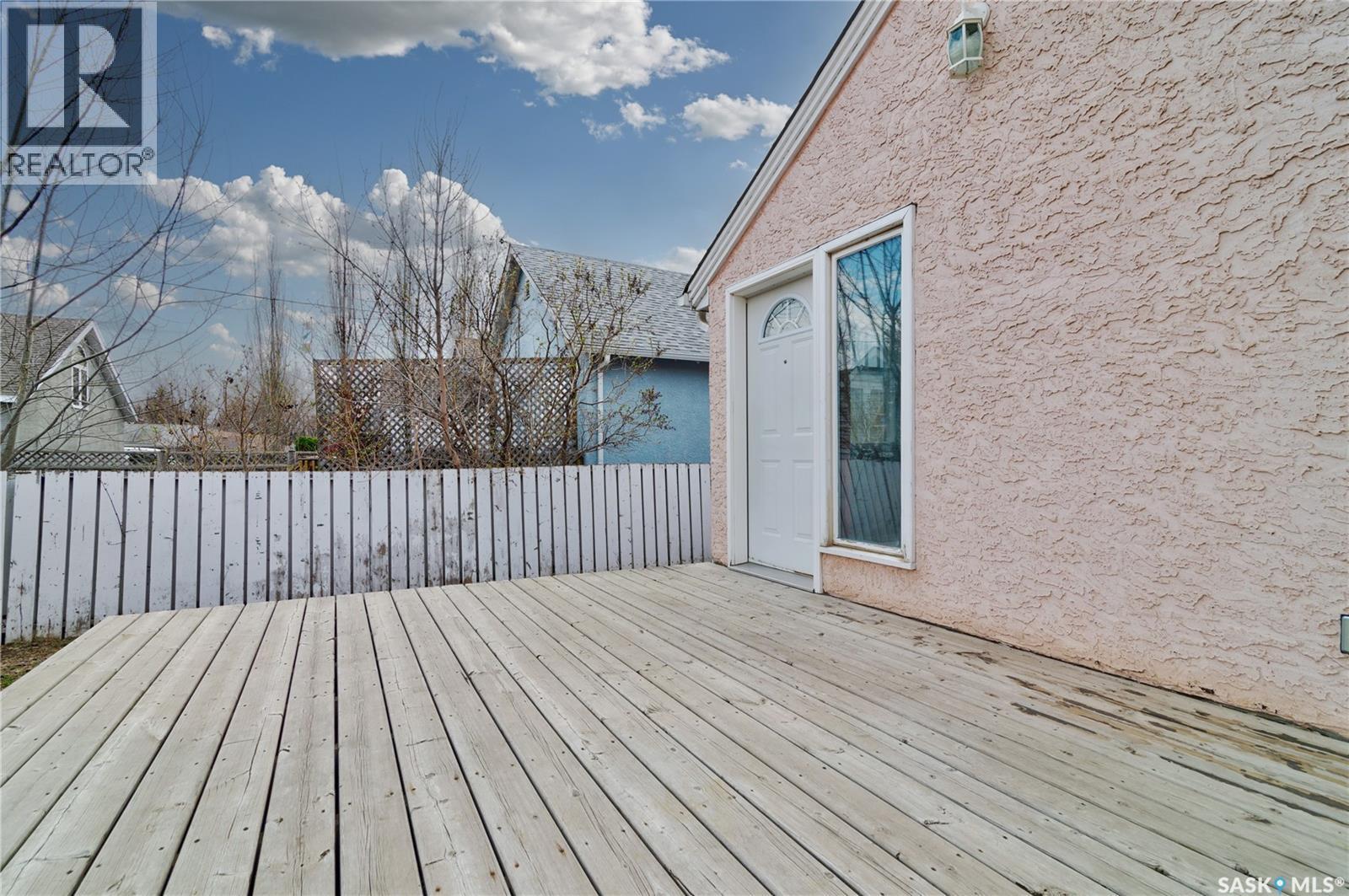 2627 Atkinson Street, Regina, SK - Outdoor With Deck Patio Veranda