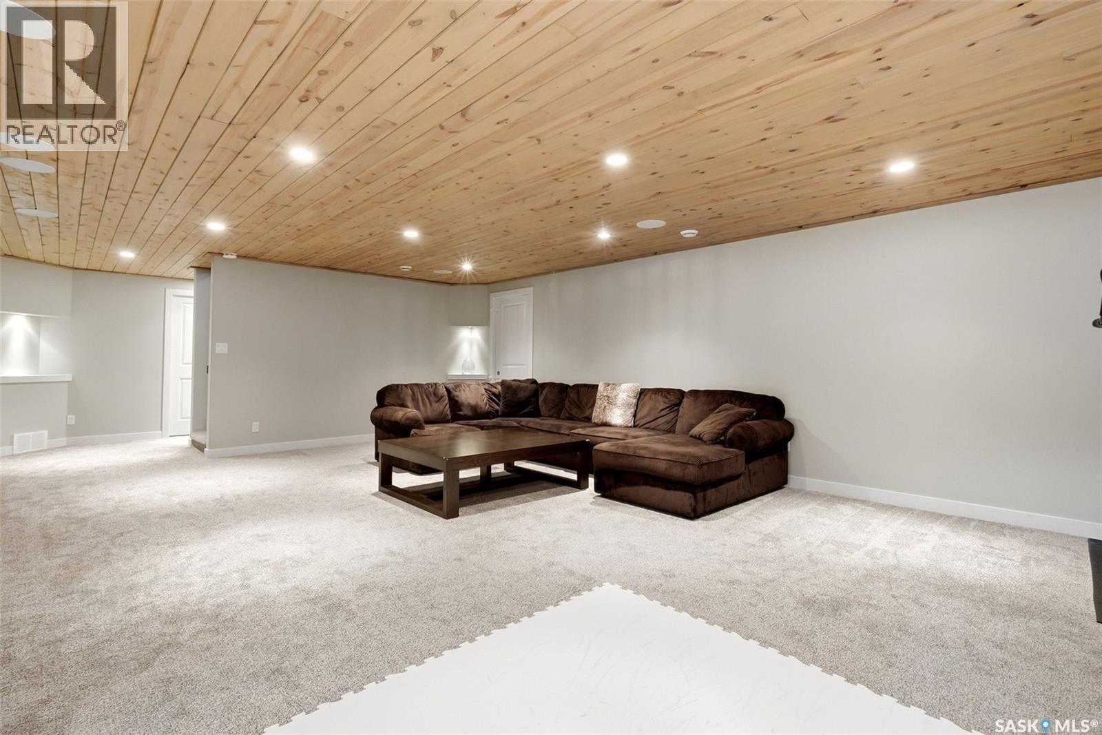 4151 Chuka Drive, Regina, SK - Indoor