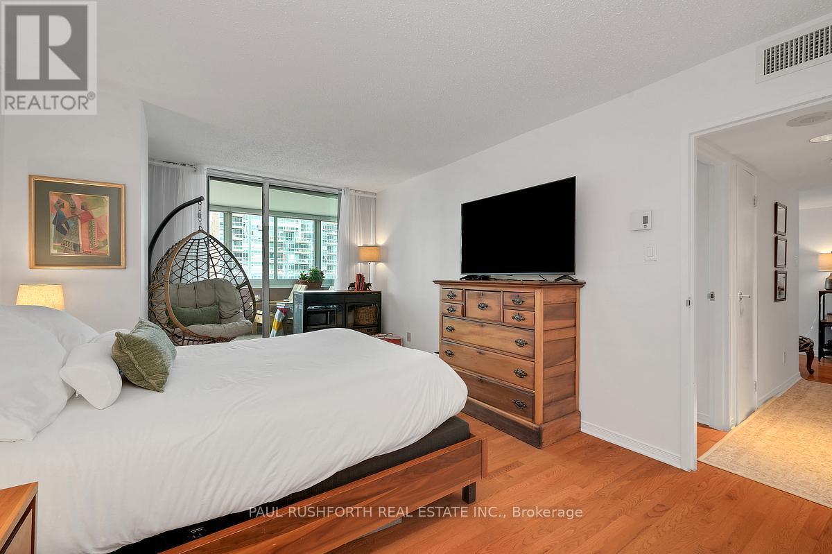 Primary Bedroom - 903 - 160 George Street, Ottawa, ON - Indoor Photo Showing Bedroom