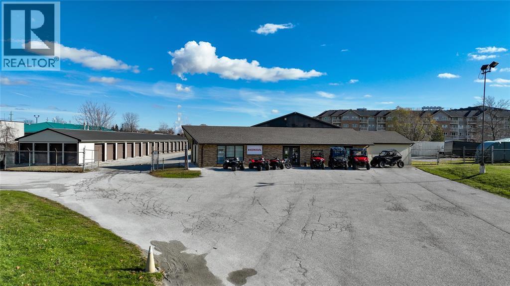 584 St. Clair Parkway, St Clair, ON
